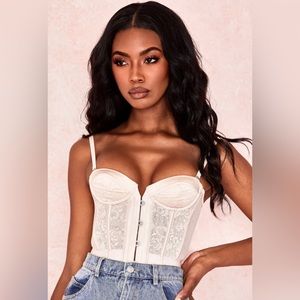 ❌SOLD❌ Mikaelya Beige Lace Boned Corset